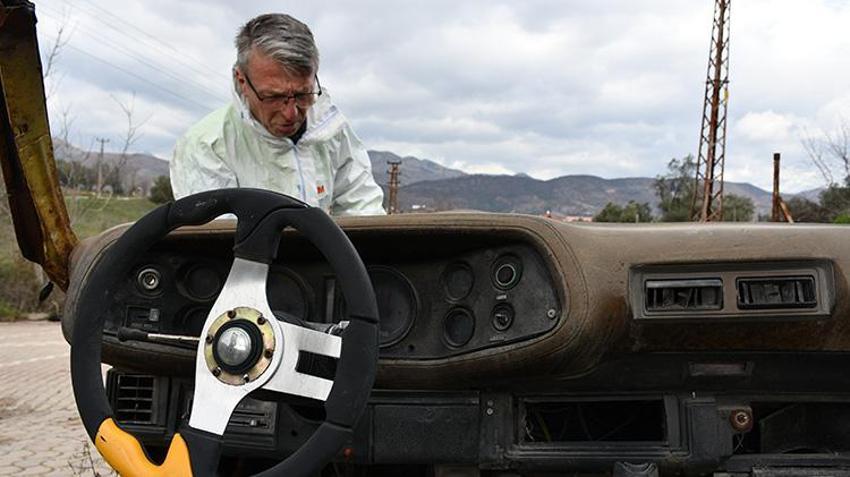 Bilecik'ta baba - oğul atölyeye girip hurda yığınlarını milyonluk klasiklere dönüştürüyor! Yılda 3 adet yapıyorlar: İngiltere'den bile sipariş geliyor