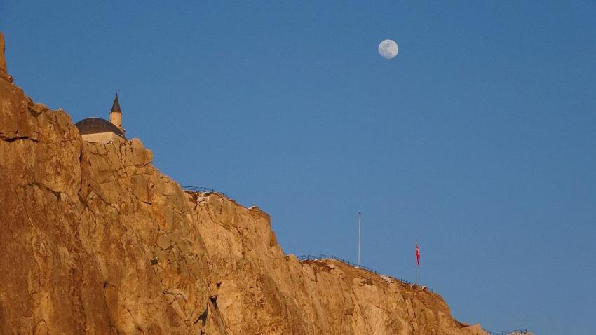 Van'ın 2 bin 700 yıllık simgesinde görsel şölen oluştu