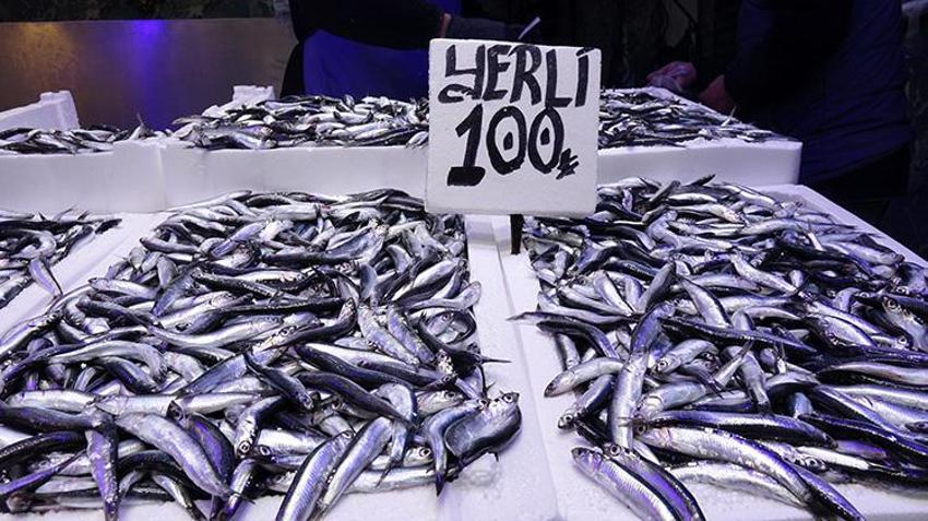Trabzon’da iftarın gözdesi hamsi ve istavrit oldu: Kilosu 100 TL!