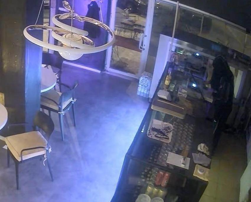 Kayseri’de 'pes' dedirten hırsızlık: Kafeyi eve çevirdi, 6 gün boyunca yedi, içti, Televizyon bile izledi!