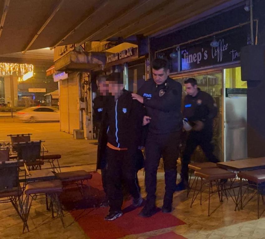 Kayseri’de 'pes' dedirten hırsızlık: Kafeyi eve çevirdi, 6 gün boyunca yedi, içti, Televizyon bile izledi!