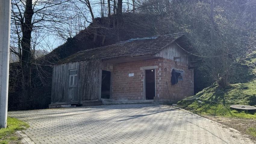 Sakarya'da 6 kuşaktır aynı aile çalıştırıyor, 1500 yıldır durmuyor! Para yerine unla ödeme yapılıyor