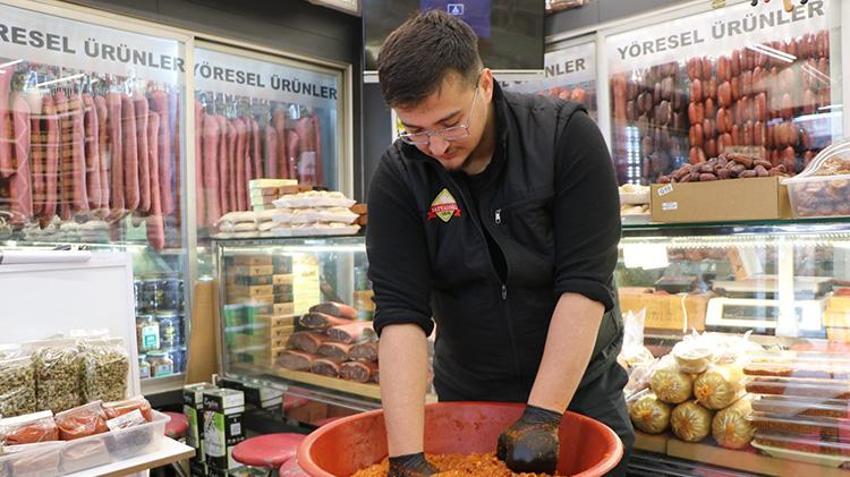Yılda sadece 30 gün var! Kayseri'de Ramazan mesaisi başladı: Kilosu 900 lira ama yetişmiyor