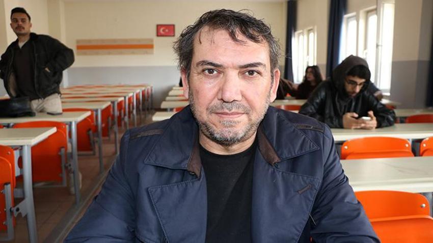 Karı koca sınava girdiler: Kayseri'de 27 yıldır evli çift, üniversitede sıra arkadaşı oldu!