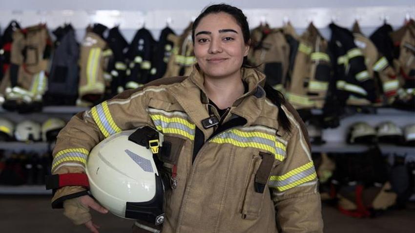 Kaskı çıkarınca görenler inanamıyor! Diyarbakır’da 10 kadın şehrin yeni kahramanları oldu