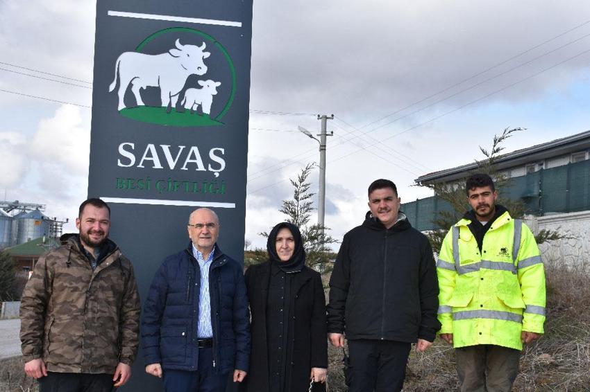 Devlet destek verdi ev hanımlığından patronluğa geçti: 900 hayvanın bulunduğu çiftliğin sahibi oldu