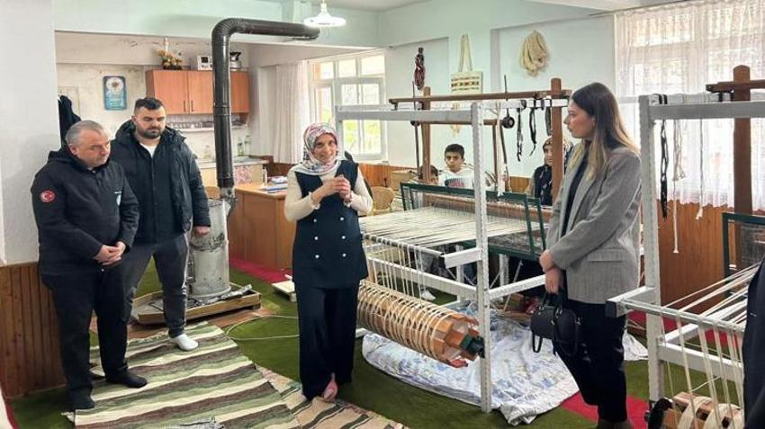 Silopi'de kadınların kazanç kapısı oldu! Geleneksel yöntemle bütçeye batkı sağlıyorlar