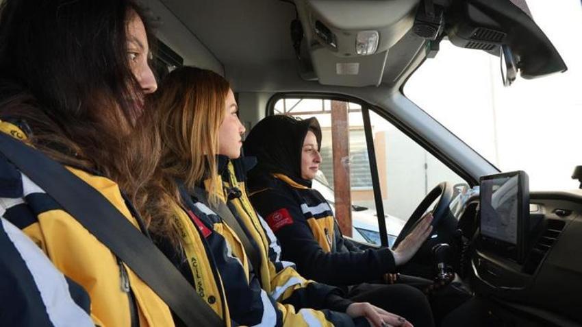 Birçok kurumdan gelen teklifi reddetti, o ilçeyi seçti! Siirt'in tek kadın ambulans şoförü