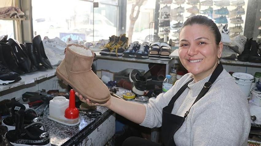 Adana'da çırak bulamayan eşine yardım etti, 11 yılda ayakkabı ustası oldu!