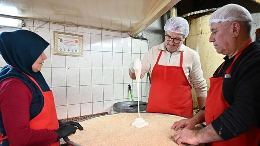 Manisa'da Ramazan klasiği: 75 yıllık lezzet susamlı helva tezgahlarda!