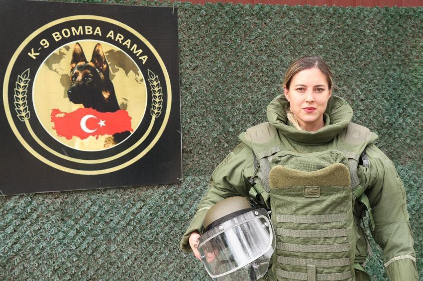 Türkiye'de sadece 3 kadın bu işi yapıyor! Diyarbakır Emniyeti'ndeki kadınlar detaycılıklarıyla olayları aydınlatıyor