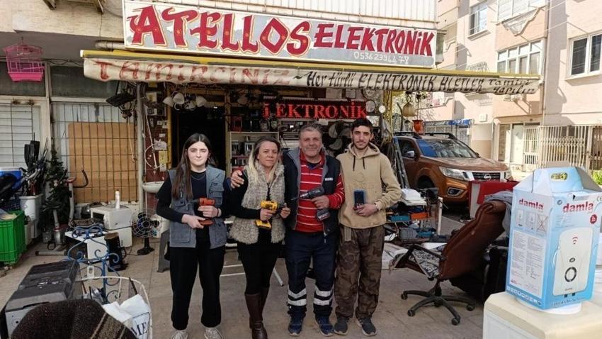 Tamirhane açtı, aile boyu tamirci oldular! Antalya'nın eski ismini tabelaya koydu