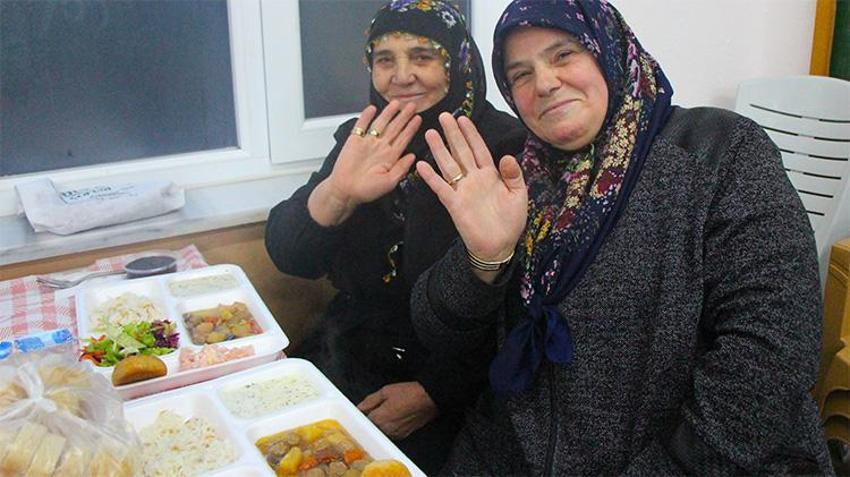 Amasya'nın bu köyünde ramazan boyunca yemeklere kadın eli değmiyor
