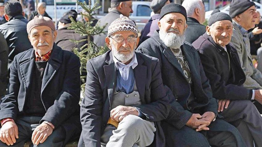 Türkiye'de emekli sayısı 17 milyonu geçti! Bu illerde emekli sayısı çalışan sayısını geçti!