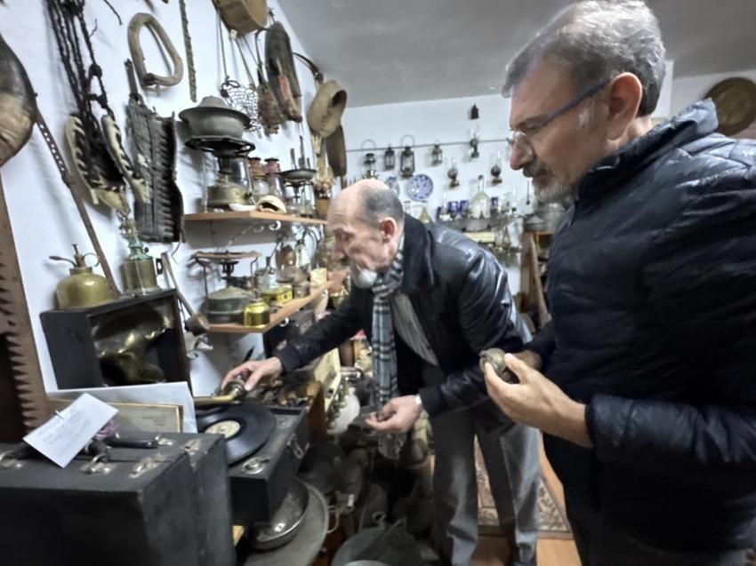 Bisküvi kutusuyla başladı, 15 bin parçaya ulaştı! Antalya'da görülmemiş koleksiyon