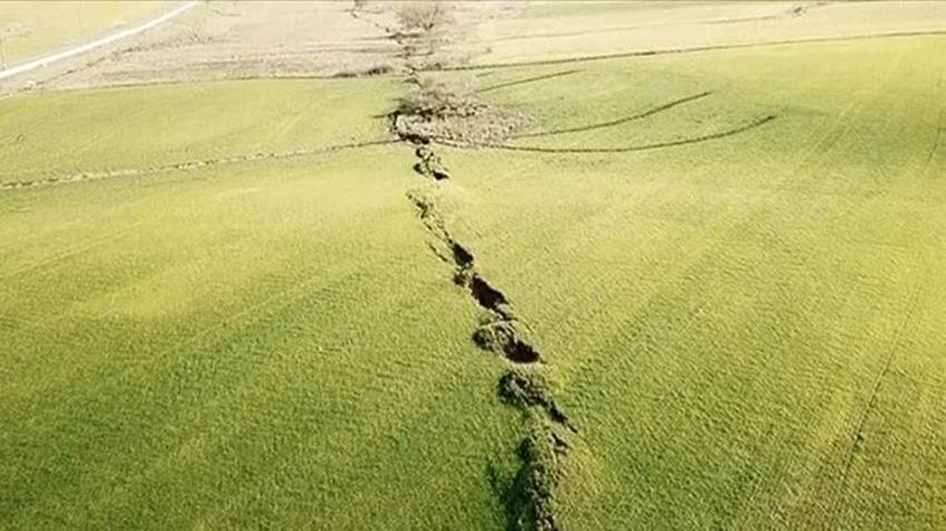 SON DAKİKA Denizli Buldan'da 5.1 büyüklüğünde deprem! İşte Denizli'deki fay hatlarının son durumu: İlk görüntüler geldi