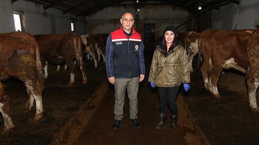 Kars'ta kadın girişimci hayvancılığa başladı! 47 hayvanı devlet verdi gerisini o artırdı