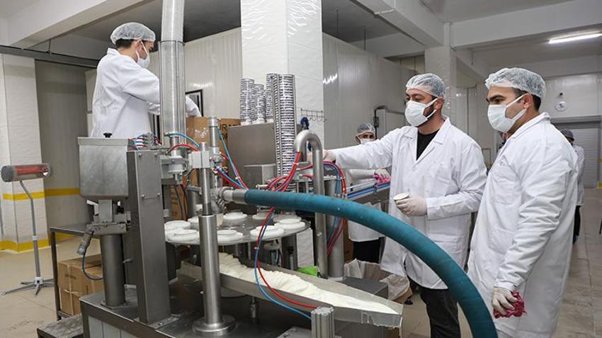 Denizli'de kadın girişimci pazarlamacı olarak başladı! Devlet desteğiyle fabrika açıp üretime başladı