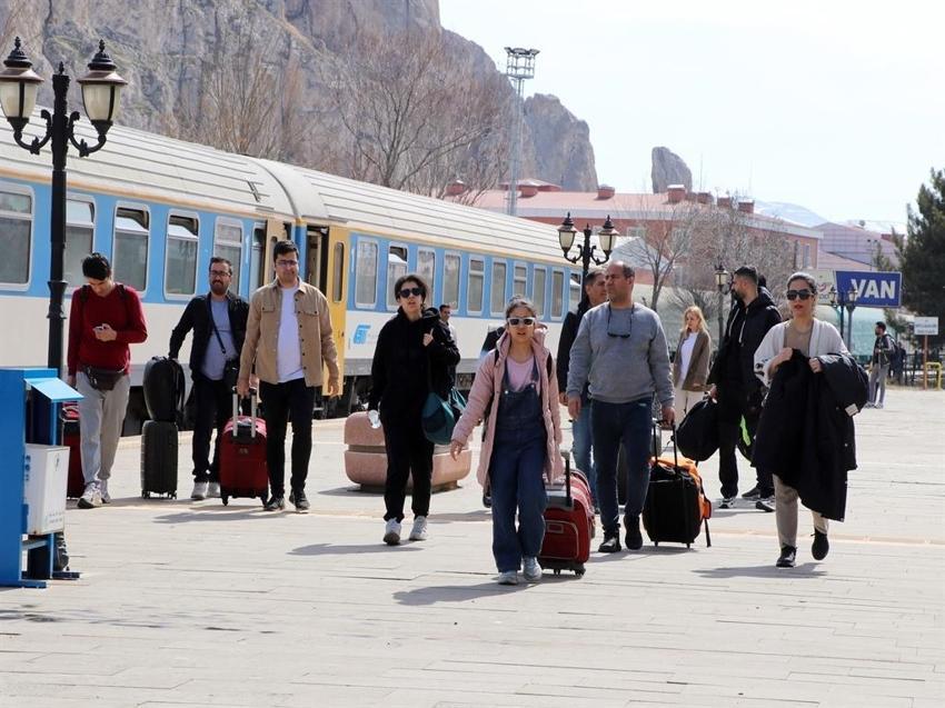 ABD İran'a saldırdı, 10 gün sonra Van'da görüldü!
