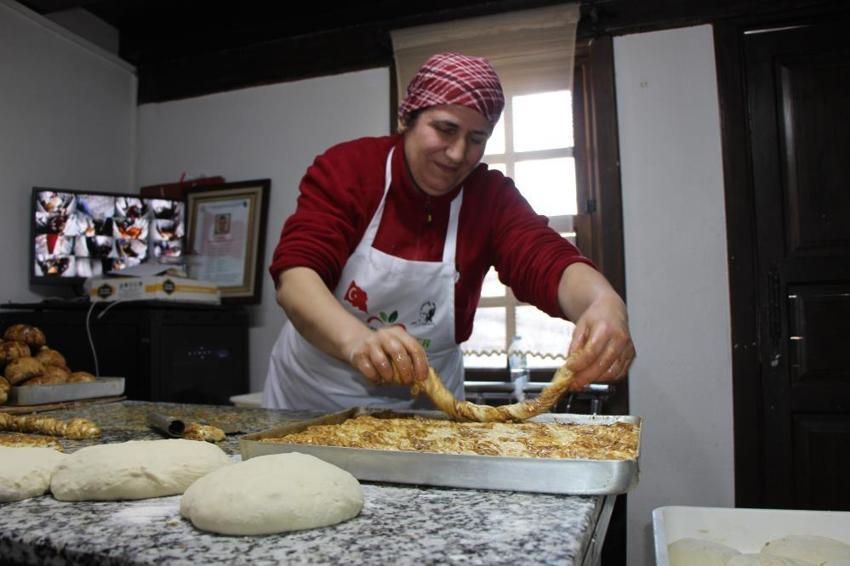 Şehidin yarım kalan son isteği gönül köprüsü oldu: Amasya çörekleri Mardin yolunda!