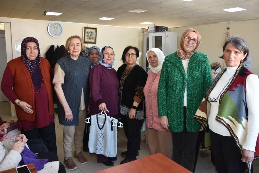 Sakarya'da el sanatları kursları kadınlara hem terapi hem de iş oluyor!