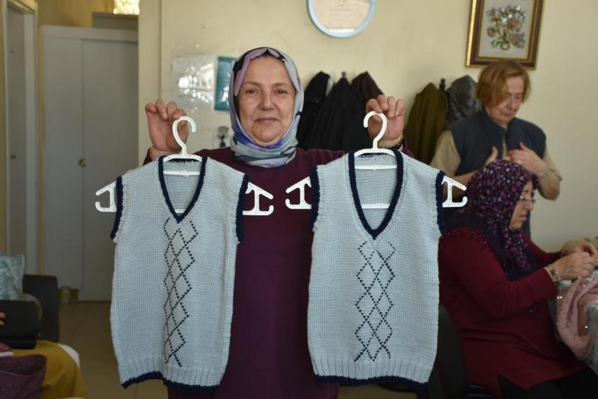 Sakarya'da el sanatları kursları kadınlara hem terapi hem de iş oluyor!