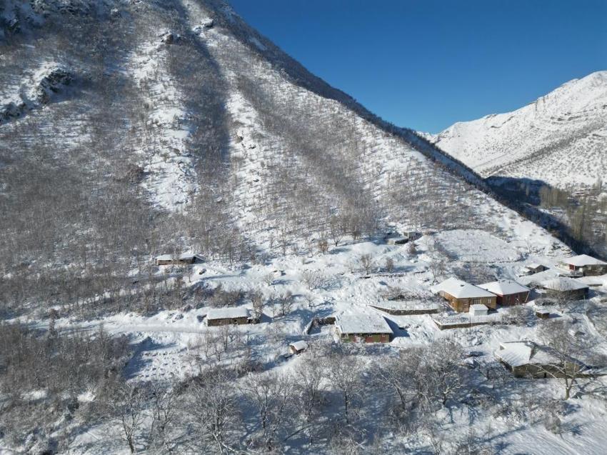 Şırnak'ta kar yağdıktan sonra fark edildi: Herkes oraya koştu