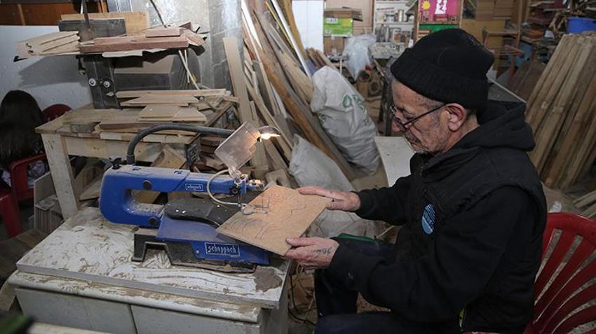 70 yaşından sonra evinin bodrum katını dev üretim merkezine dönüştürdü! En büyük yardımcısı gelini oldu: Her gün sabah 8'de işe koyuluyor!
