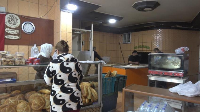 Fırıncıdan örnek davranış! Ramazan'da ekmeğe ve pideye zam yapmadı