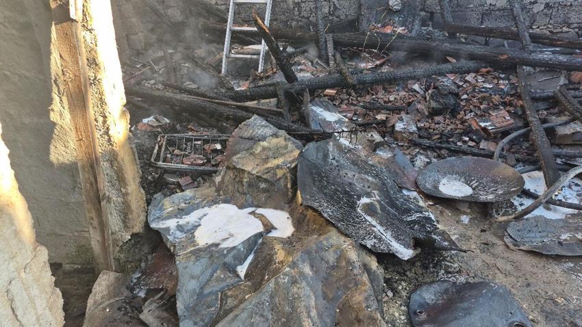 Eskişehir Yeşiltepe Mahallesinde yangın paniği: Vatandaşlar sokağa döküldü