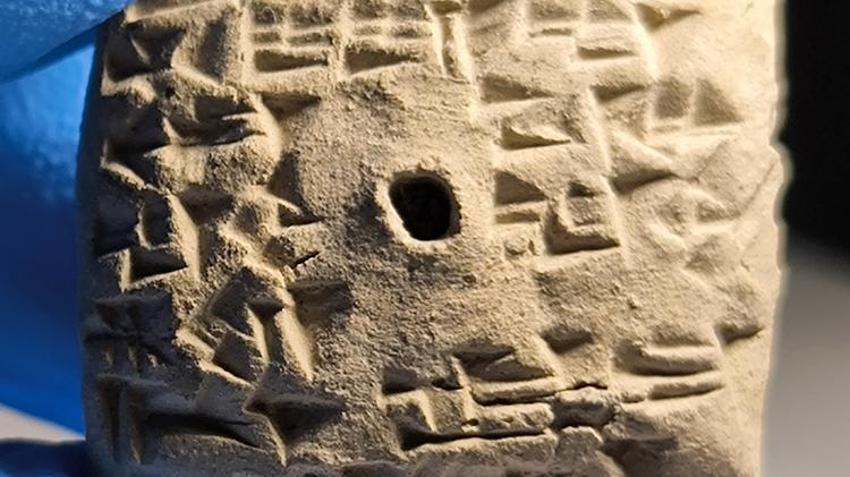 Sivas'ta tarlada keşfedildi! 23 kişi toplanıp sırrı çözüldü: Ortasında delik çıktı