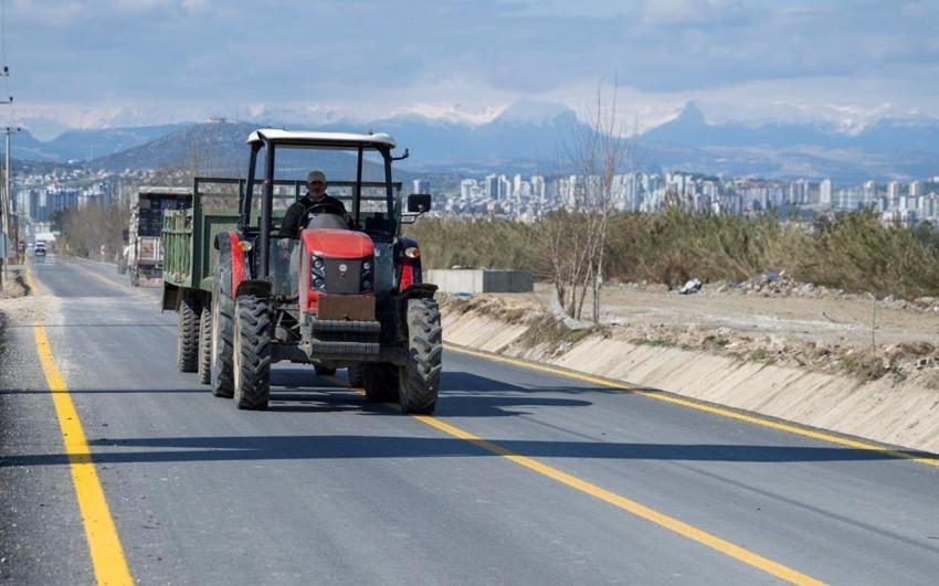 Tarsus’ta çiftçileri sevindiren çalışma! Ulubatlı Hasan Bulvarı yenilendi
