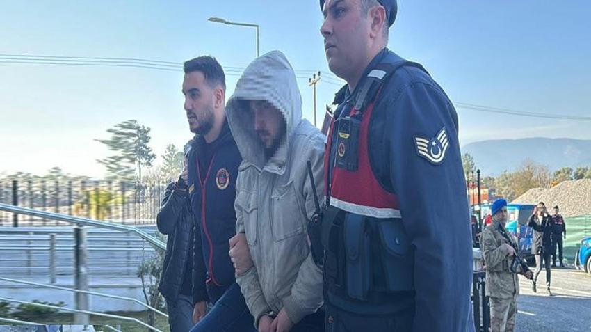 Yaşlı çiftin ölümüyle ilgili kan donduran detaylar! Altın dişleri söküldükten sonra evi ateşe verdiler