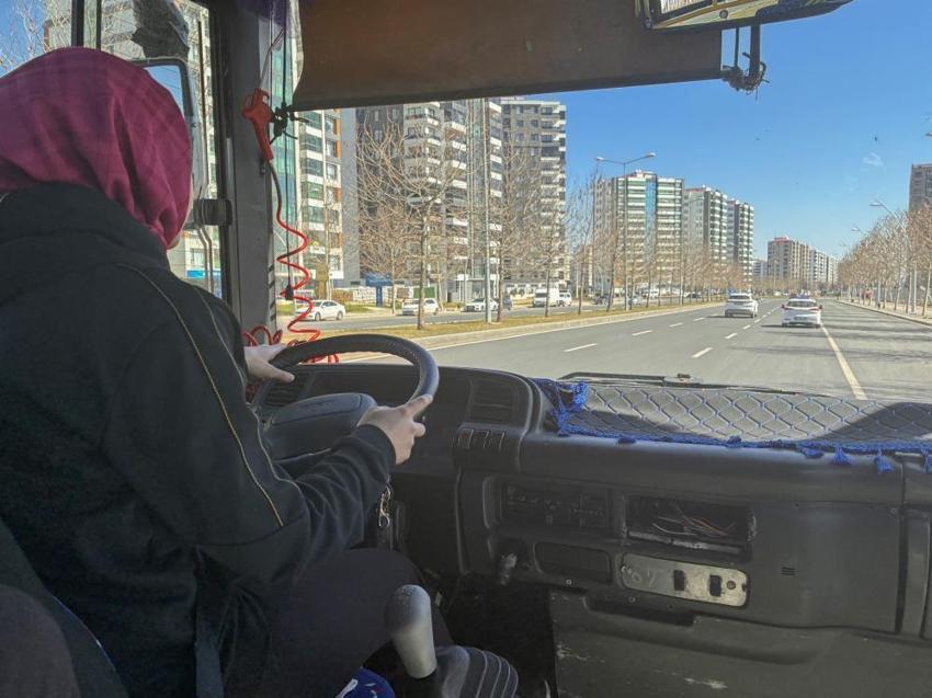 Diyarbakır’da ulaşımda yeni dönem: 50 kadın direksiyon başında!
