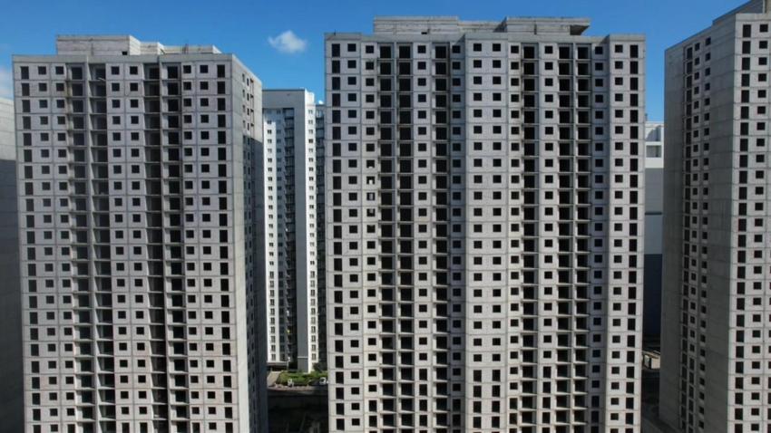 Esenyurt'ta 15 yıldan beri yapımı bitmeyen gökdelenleri yapan şirkete kayyım atandı!