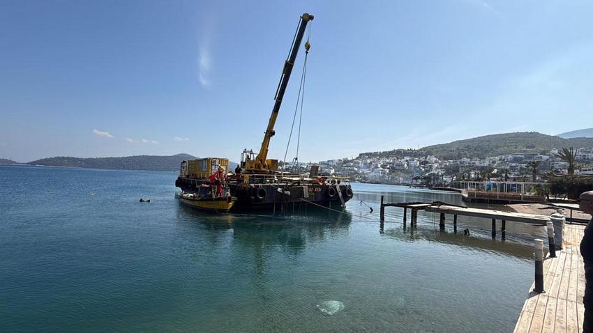 Bodrum'da sosyetenin iskeleleri teker teker yıkıldı, Türkbükü sahilinde büyük temizlik