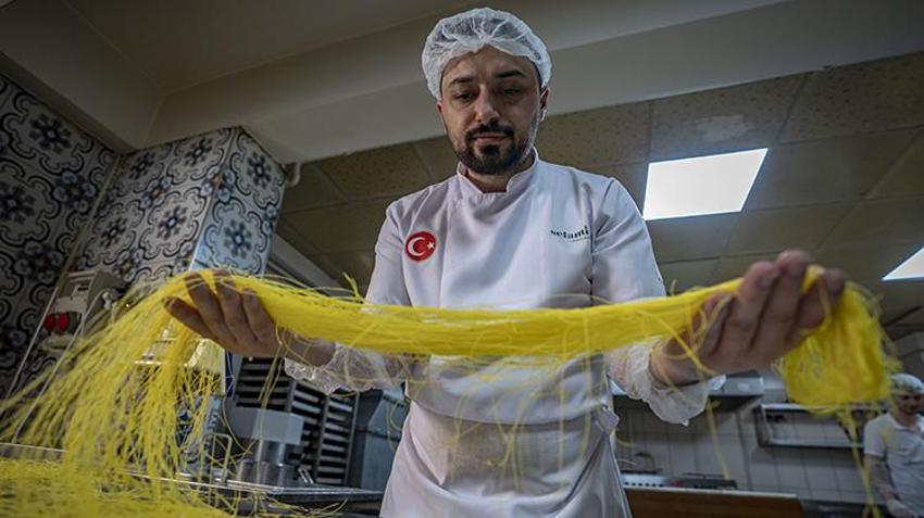 Aldığı devlet desteğiyle işlerini büyüttü! Kurduğu dev tesiste 65 kişi ile Erzurum'un tescilli tatlılarını dağıtıyor