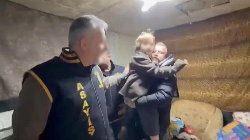 Bursa'da skandal olay: Türk babanın Alman sevgilisinden kaçırdığı çocuk, 7 yıl boyunca tutulduğu harabe evde bulundu!