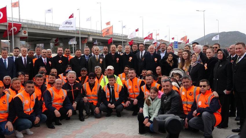 Bakan Abdulkadir Uraloğlu açıkladı: Isparta'da son 24 yılda ulaşıma 35,4 milyar lira yatırım yaptık
