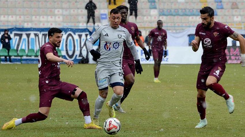 Erzurumspor bir hafta aradan sonra yeniden kazandı! Maç fazlasıyla liderliği ele geçirdi