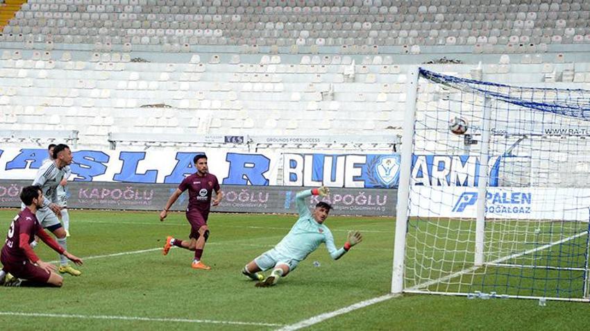 Erzurumspor bir hafta aradan sonra yeniden kazandı! Maç fazlasıyla liderliği ele geçirdi