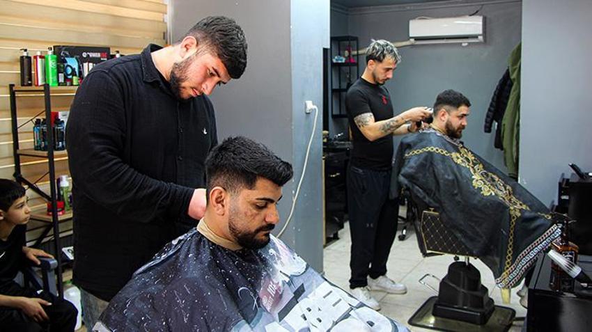 Adanalılara randevu uyarısı! Sıra kalmadı: 'Bayramın ilk günü bile müşterimiz var'