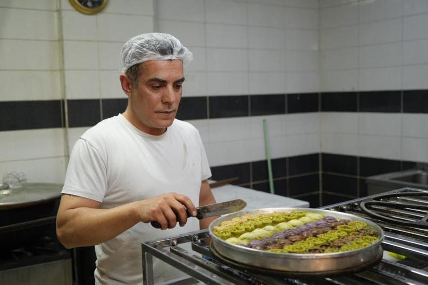 Gaziantep’te bayram mesaisi başladı: Günlük üretim 20 tona çıktı, Avrupa’dan sipariş yağıyor!