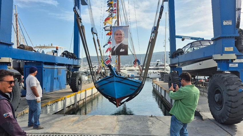 Bodrum'da 65 yıl önce inşa edilen tirhandiline gözü gibi bakıyor