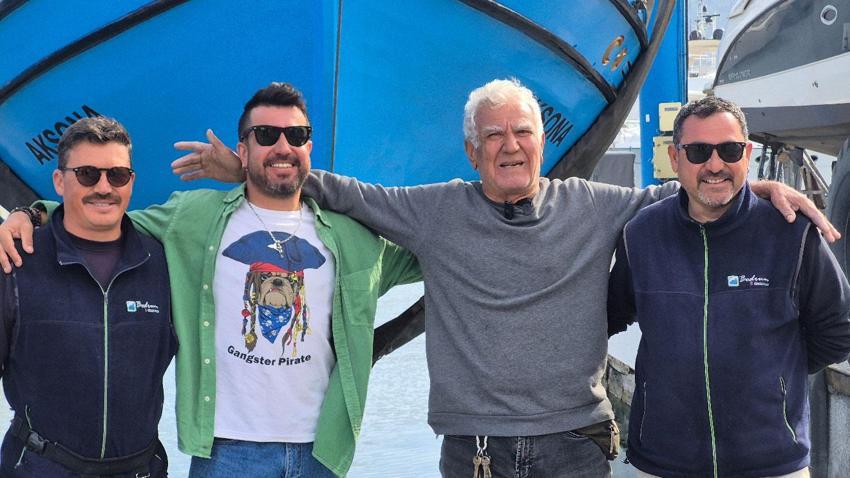 Bodrum'da 65 yıl önce inşa edilen tirhandiline gözü gibi bakıyor