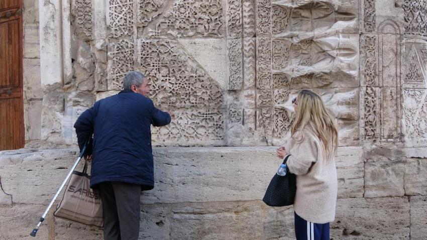 Sivas'ın göbeğinde herkes mendil satıyor sanıyor, gerçek işini duyan şaşkına dönüyor