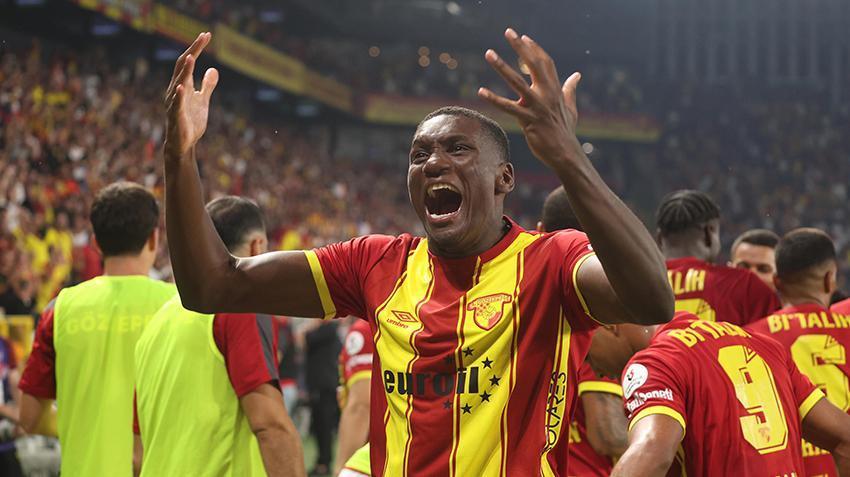 Göztepe 8 gol yiyince alarma geçti! Stanimir Stoilov'dan yeni karar