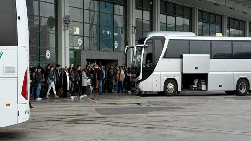 AŞTİ’de yoğunluk arttı! Tatilciler memleketine akın etti