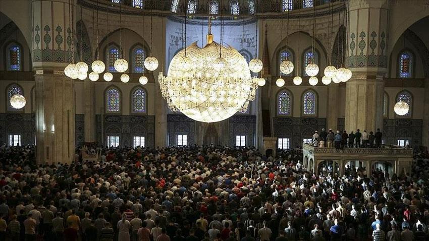 Ramazan bayram namazı saat kaçta? İşte il il bayram namazı saatleri ve bayram namazı kılınışı