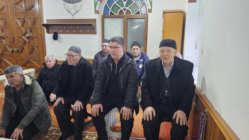 72 yıldır aynı geleneği sürdürüyorlar! Uzun kuyruklar oluştu